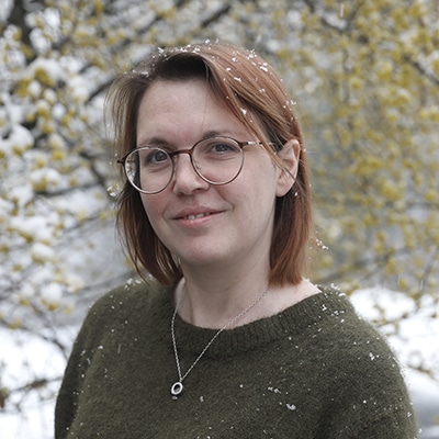 Headshot of Lisa Collomb